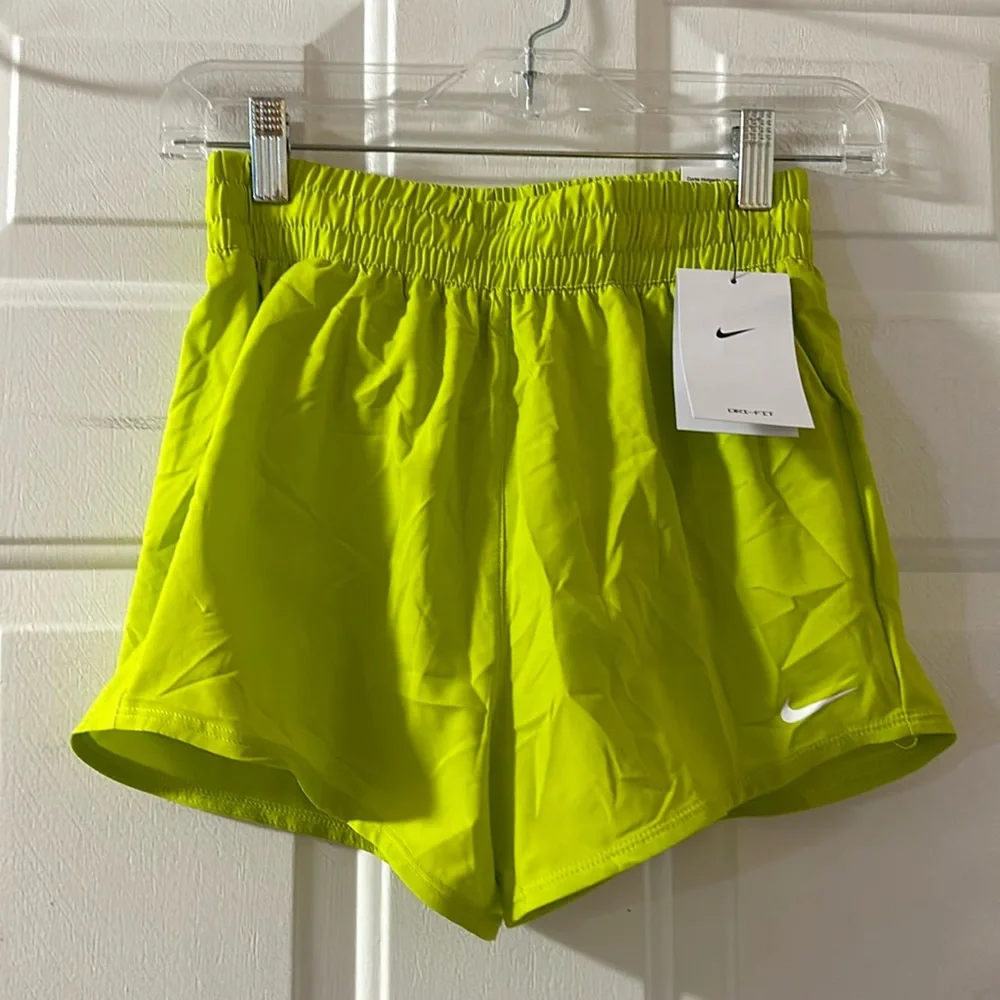 Nike Dri-FIT One High-Waisted Woven Training Shorts: GREEN: NWT: SZ M